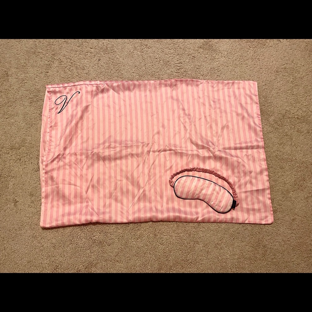NWOT Victoria’s Secret Satin Pillowcase & Eyemask